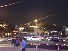酒店对面的酒吧一条街-无锡日航饭店