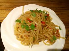 -茶花妹子云南餐厅(传媒大学店)