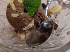 意大利手工冰淇淋佐杏仁-戈雅法餐厅(世界城广场店)