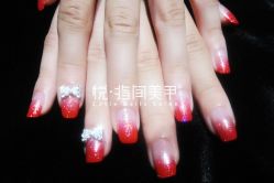 0---------悦指间美甲美睫
