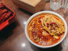 -川流不息·地道川菜·小龙虾(松东路店)