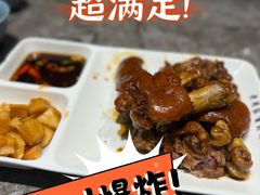 -老周家酱卤猪蹄私房菜(克拉玛依西街店)