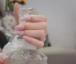 -赫本轻奢美颜中心