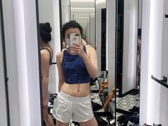 -lululemon(比斯特购物村店)