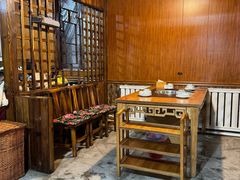 -果松木炭酸菜铜火锅·外婆参鸡汤