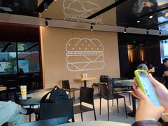 -麦当劳(新王府井店)