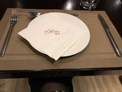 餐具摆设-IL Forno 意坊·意大利餐厅(温州万象城店)