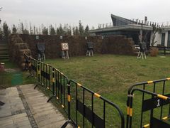 -田园东方蜜桃村的田野营地