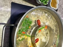 -丽江龙继斑鱼庄(罗宾森购物广场店)