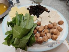 -撒拉人家.酸菜牦牛肉火锅