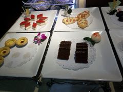 -盛彼得温泉度假酒店