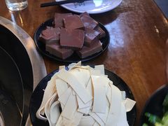 -曹丞相·地锅鸡·地锅鱼(武林店)