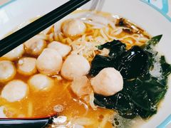 -灵芝妹子海鲜米线(劳动公园店)