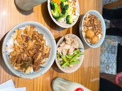 -红猪卤肉饭(大西洋美食城店)