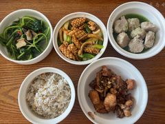 -雪梅月子中心(华侨城店)