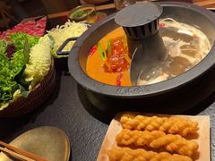 -晓宇重庆火锅(西安荟聚店)