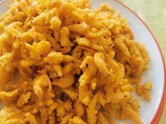 -华龙特色大骨鸡农家菜馆