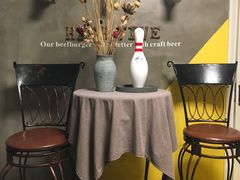 -HIGH FIVE哈福手工汉堡(桂林路店)