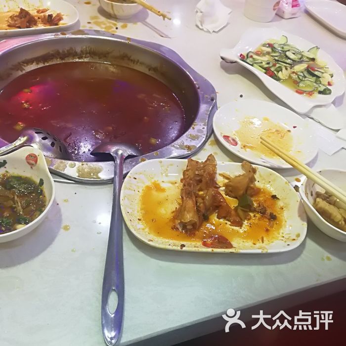 汉江码头火锅店