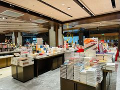 -凤凰国际书城(凤凰广场店)