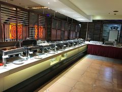 自助取餐区-静之湖湖畔餐厅