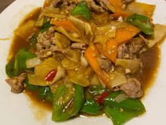 兴坪小炒肉-老街坊餐吧