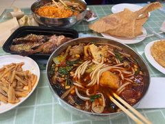 -红鼻子桂林米粉(金唐新光界店)