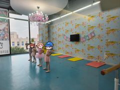 -Isee灰姑娘国际儿童艺术中心(BHGMall店)