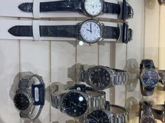 -亨得利钟表商店