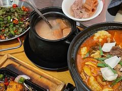 -莲餐厅·湖北菜·藕汤是头牌(愚园路店)