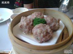 牛肉丸4个/例-御花园·粤菜·海鲜火锅(中山公园店)