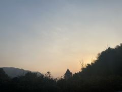 -梦娜斯庄园
