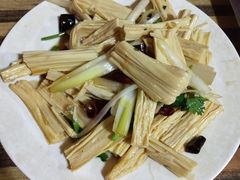 -济南亮亮烧烤(延安三路店)
