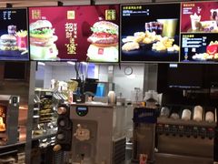 -麦当劳(中二横路店)