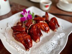 妙龄乳鸽-香山家宴