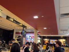 -麦当劳(汉口火车站候车室店)