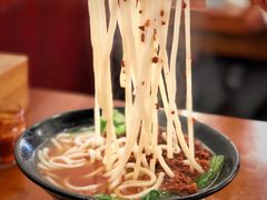 -丽虹云南过桥米线(兴工街店)
