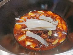 -雪乡人家东北菜·铁锅炖一切(高斯路店)