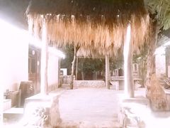 -百里峡七彩艺术小镇