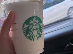 -星巴克臻选(南京金茂览秀城店)