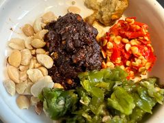 -野山舂·贵州现舂酸汤牛肉(民生路店)