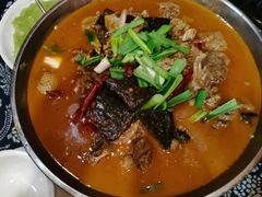 -临江餐馆二楼美食部落