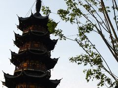 -龙华寺