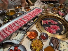 -蚂蚁洞·烤肉大营地(上海静安大悦城店)