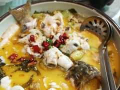 酸菜清汤鲈鱼-石头咕(葵蓬店)