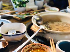 -云朵石锅鱼·野生菌餐厅(蒗放店)