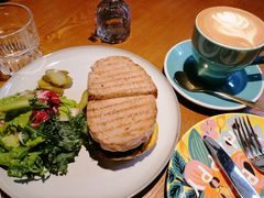 -JINNS锦时 steak&pizza(浸信会礼拜堂旧址店)