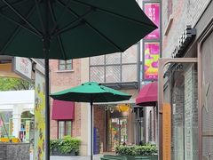 -星巴克臻选(上海今潮8弄店)
