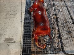 -黄记四更烤乳猪店