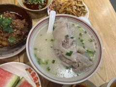 -老方桌烂蹄花川菜馆(九龙坡店)
